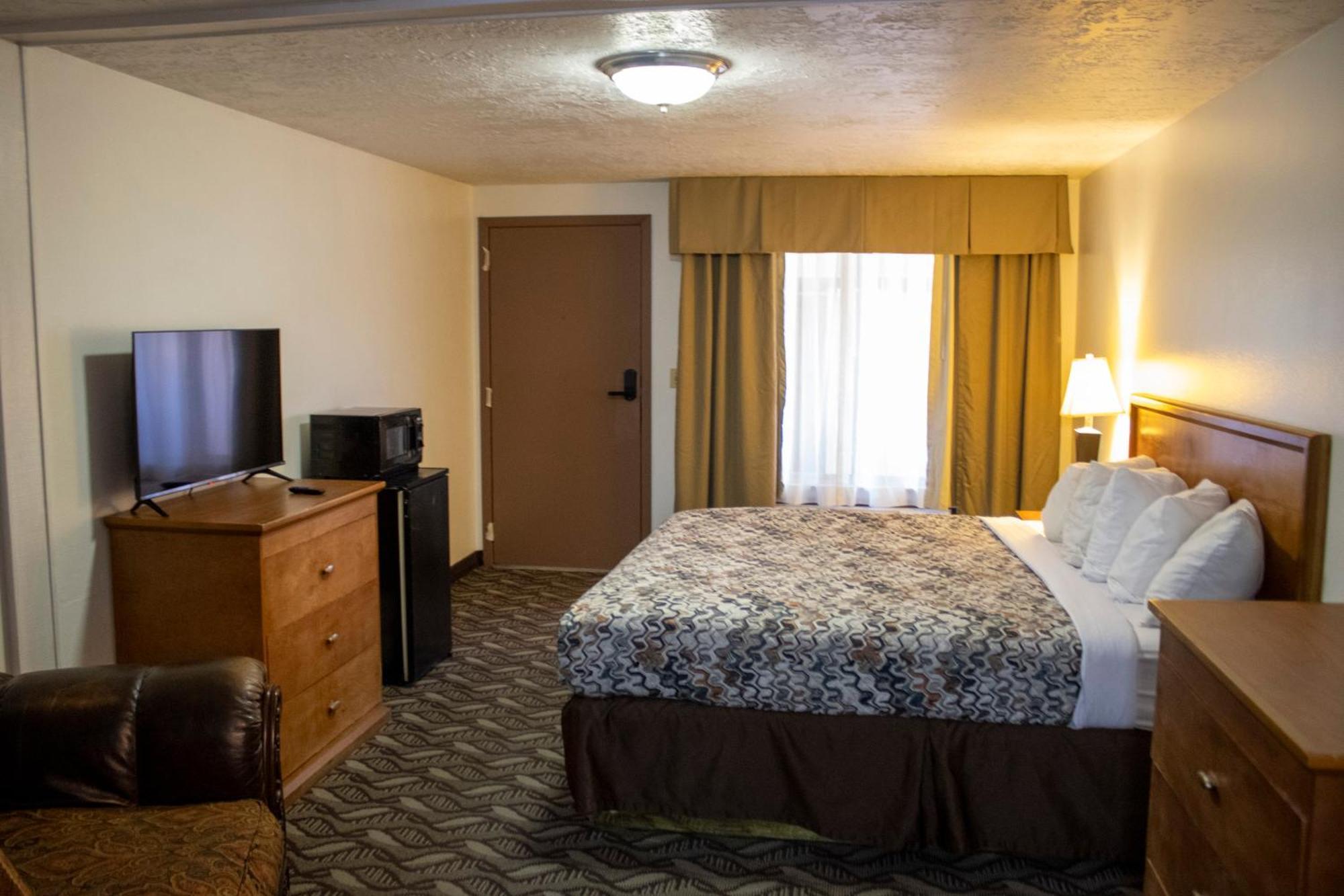 Patriot Stay Motel ヴァーナル エクステリア 写真